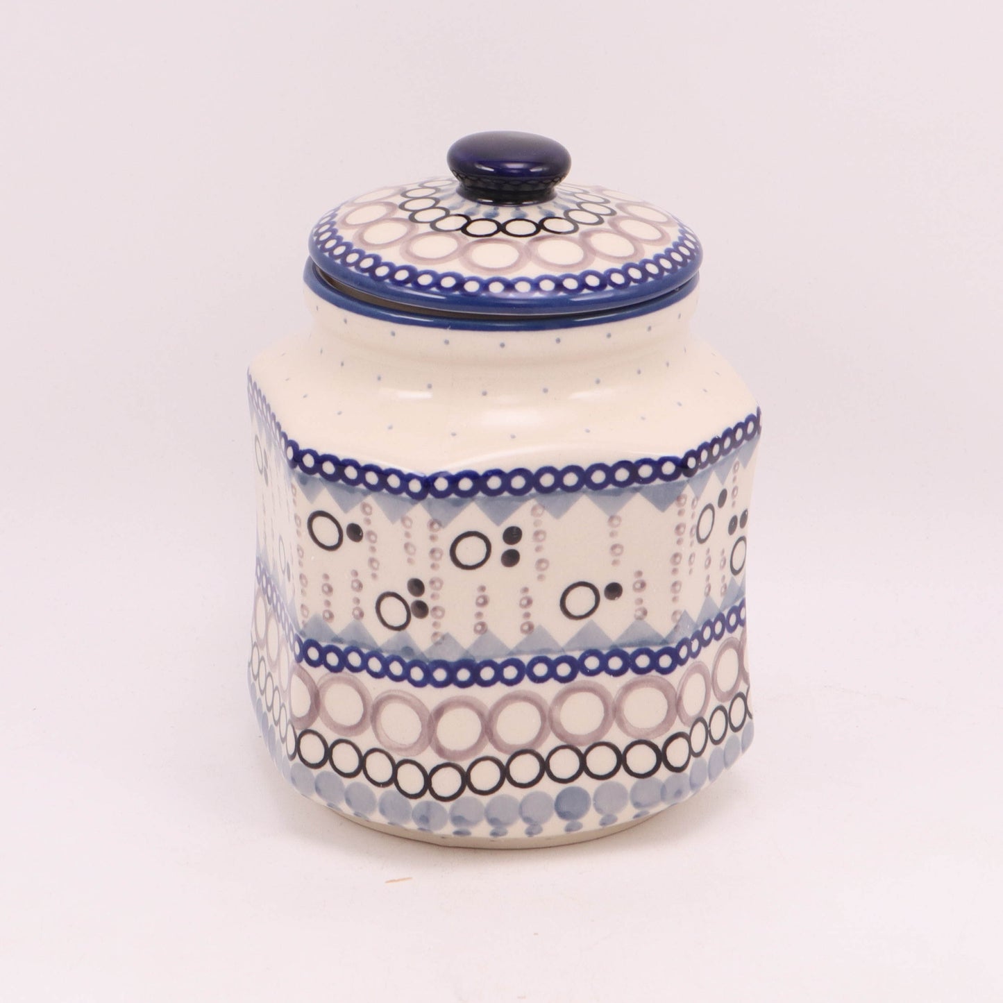 1L Hexagonal Container with Lid. Pattern: Millenium