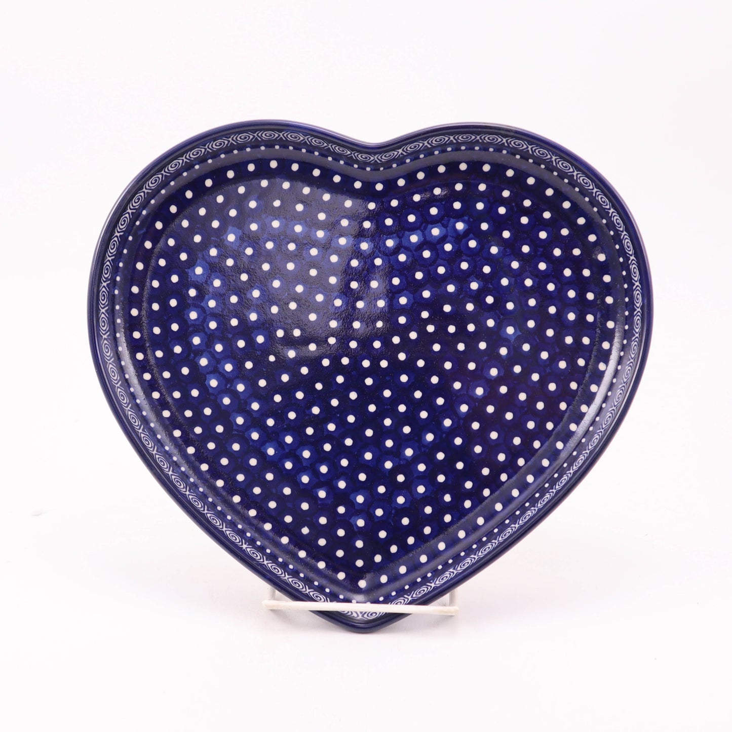 10.5"x9.5" Heart Plate. Pattern: Timeless