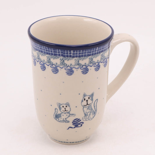 19oz Bistro Mug. Pattern: Furry Friends
