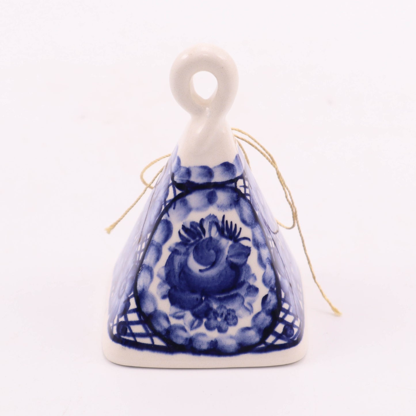 2.5"x3.5" Square Bell Ornament. Pattern: Heritage