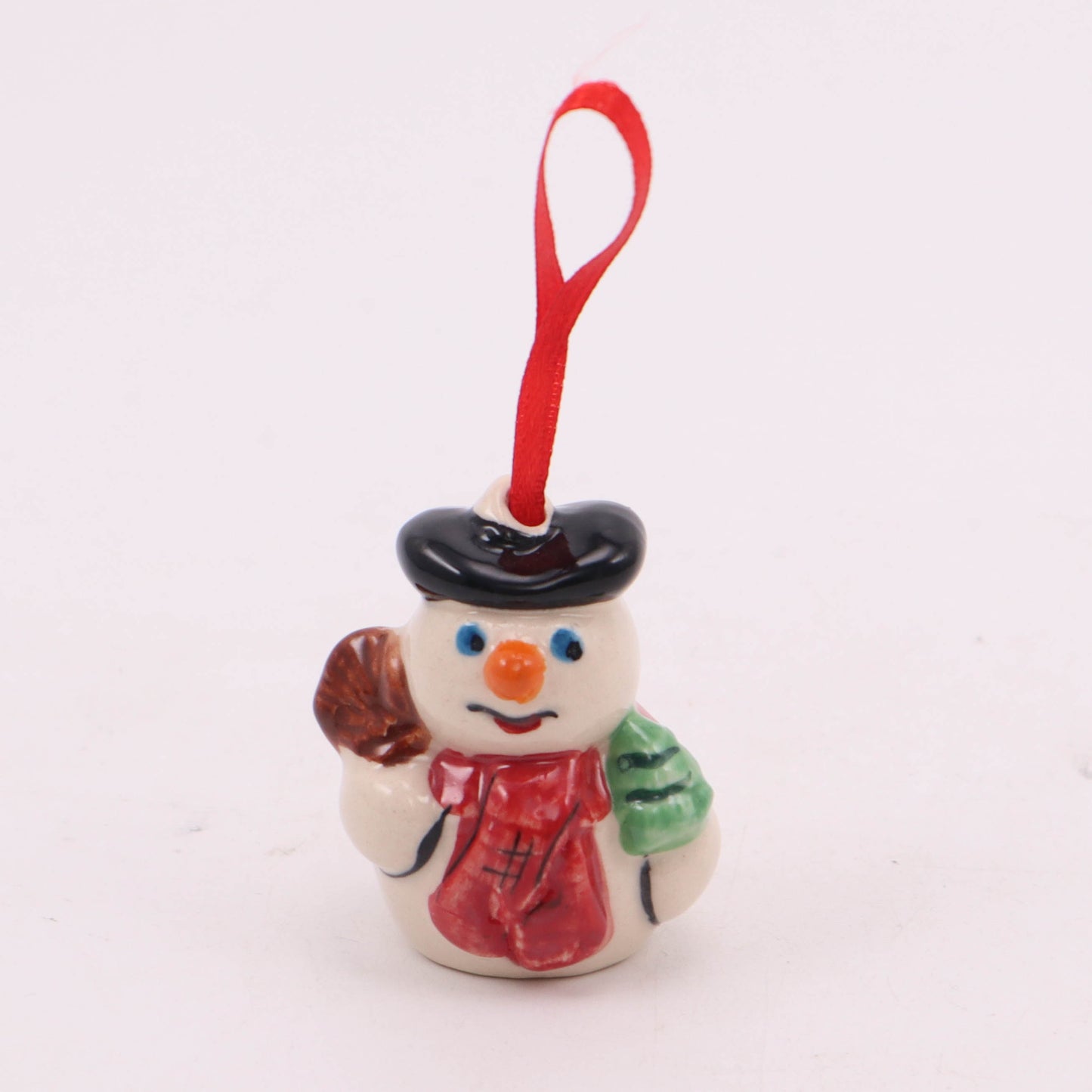 1.5"x2" Snowman Ornament. Pattern: Black Beret