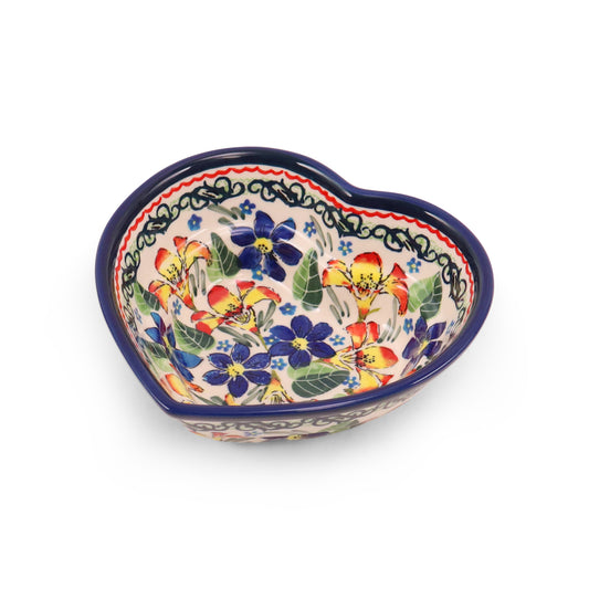 6.5"x6" Heart Bowl. Pattern: Botanical Garden