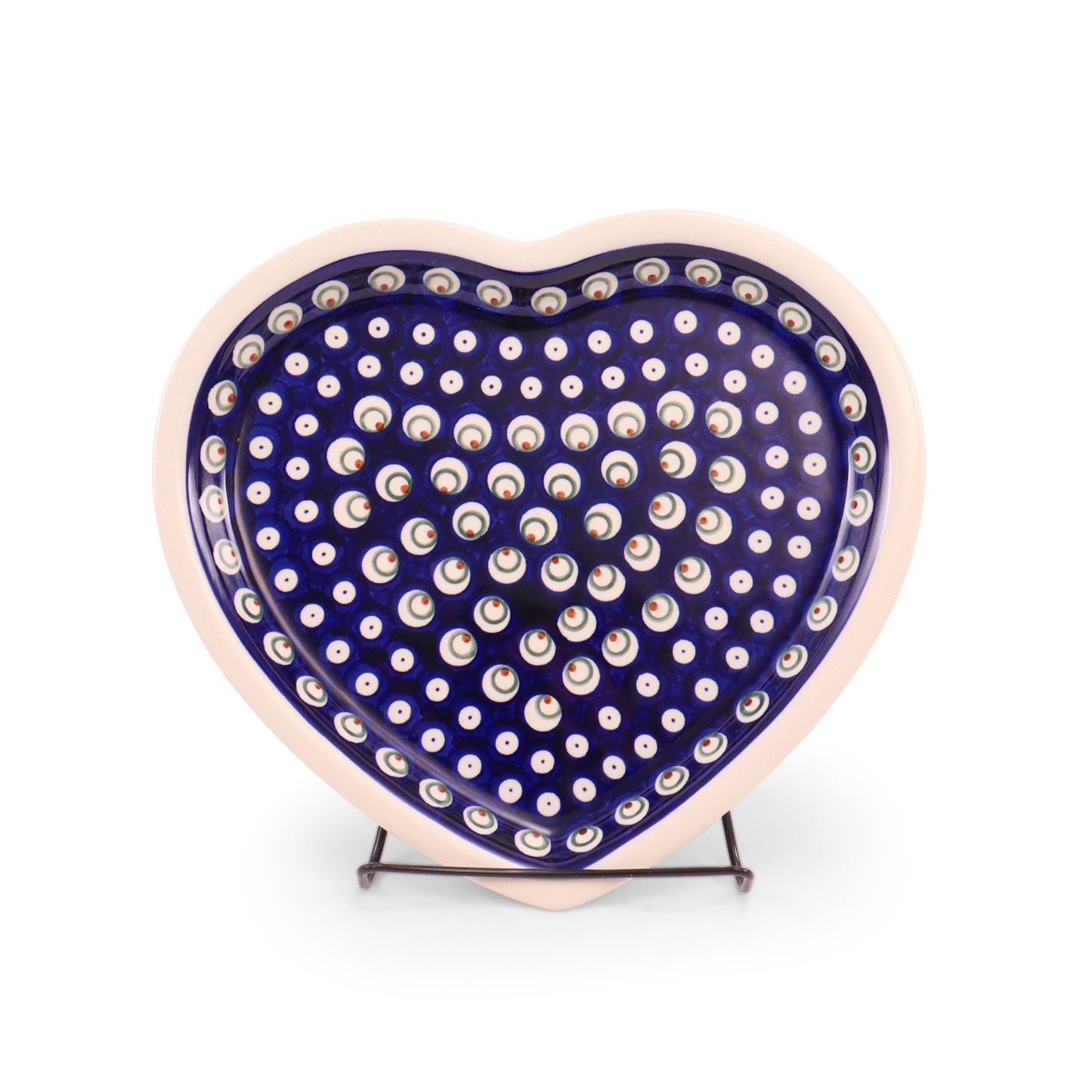 11"x10" Heart Plate. Pattern: Private Eyes