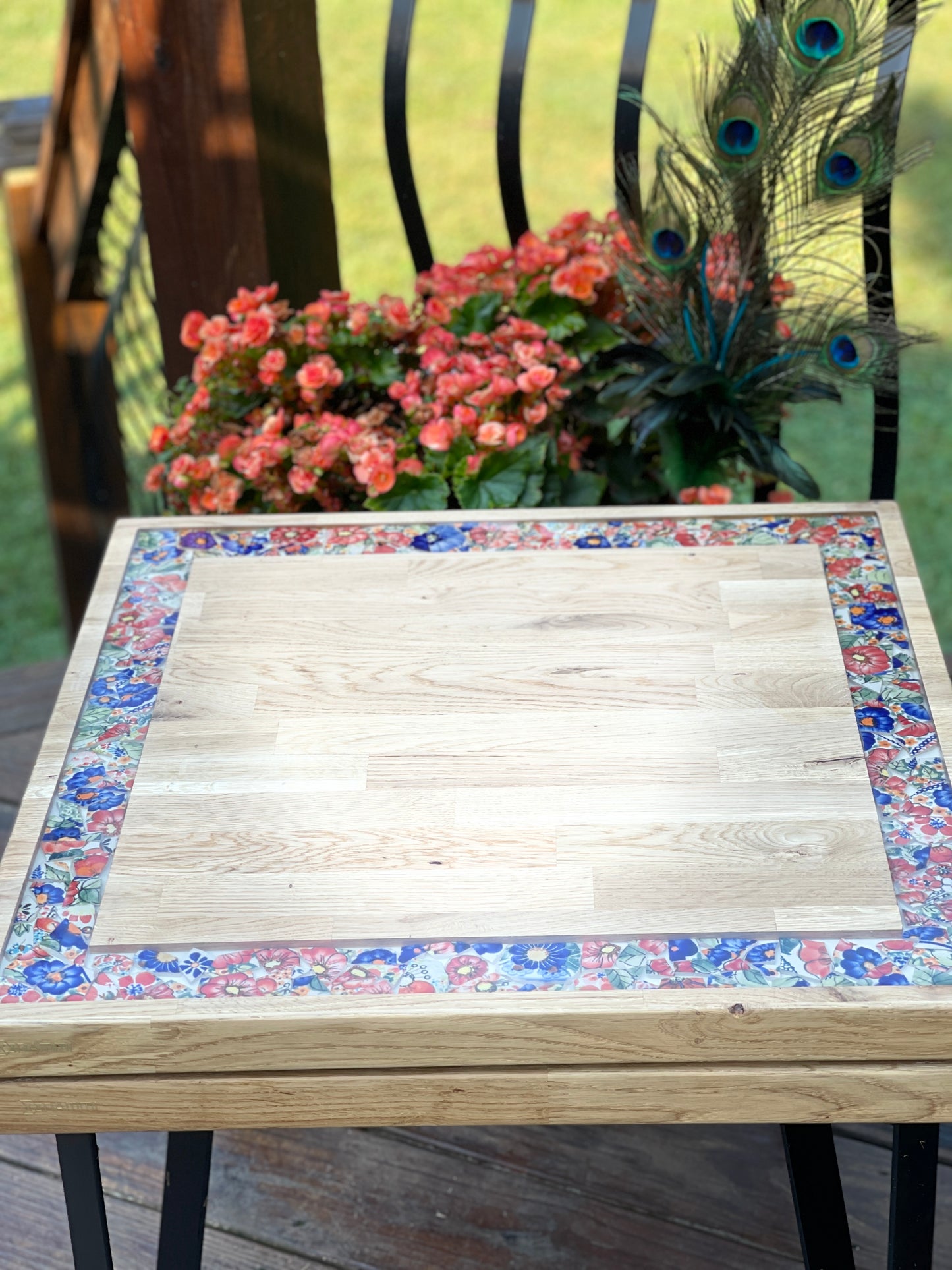 23"x23"x19" Square Table. Pattern: Red Flower